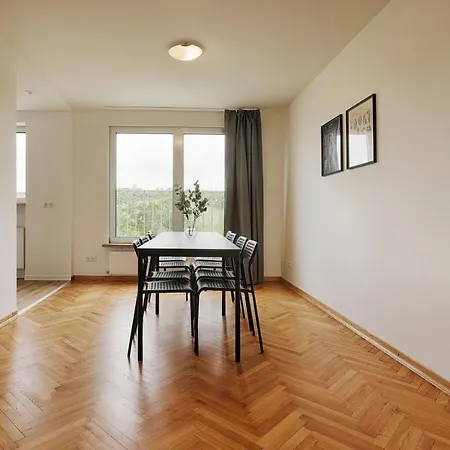 Apartmenthaus Kitzingen - Grosszuegige Wohnungen Fuer Je 4-8 Personen Mit Balkon Buitenkant foto